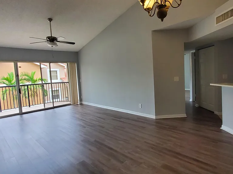9033 Wiles Rd #308 — Photo 5