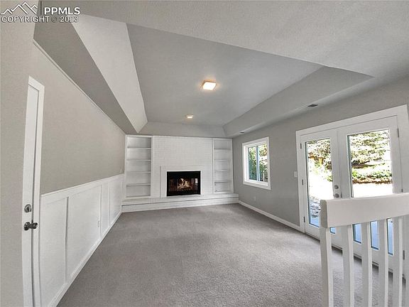 3rd image of 7565 Conifer Dr