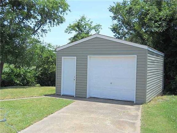 2nd image of 2504 Karen Marie Ct