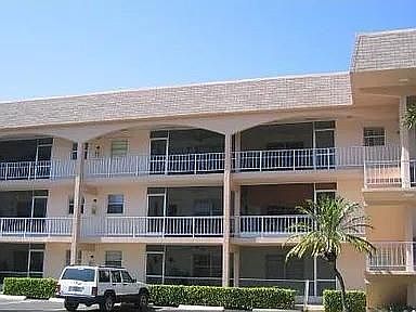 3rd image of 501 Blue Heron Dr APT 114-A