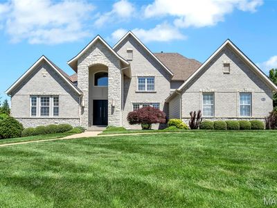 18239 Canyon Forest Ct, Chesterfield, MO, 63005