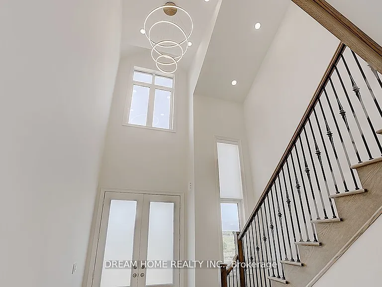 125 Prairie Rose Dr — Photo 3