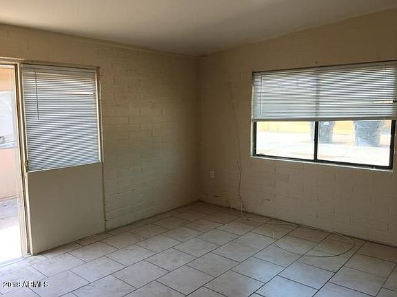 4th image of 7106 N 68th Ave APT 1