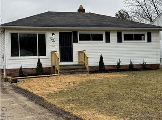 828 McKinley Ave, Bedford, OH 44146