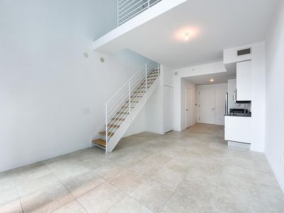 60 SW 13th St APT 1501, Miami, FL, 33130