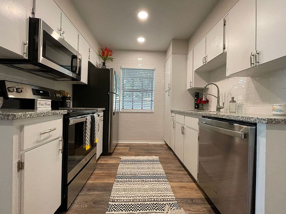 1st image of 3339 Coe Ave
