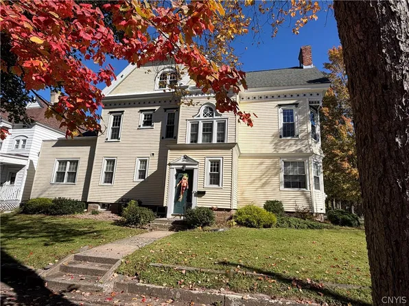 124 W Grove St, Oneida, NY 13421
