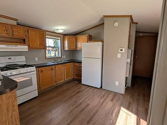5th image of 641 W Walnut St #34
