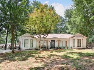 345 Cedar Dr, Smiths Station, AL 36877