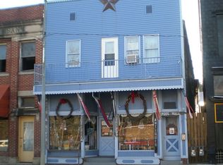 73 High St, Glouster, OH 45732