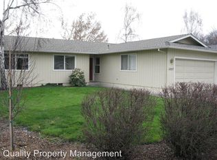 1027 Peachwood Ct, Medford, OR 97501