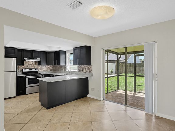 4th image of 9004 Bana Villa Ct