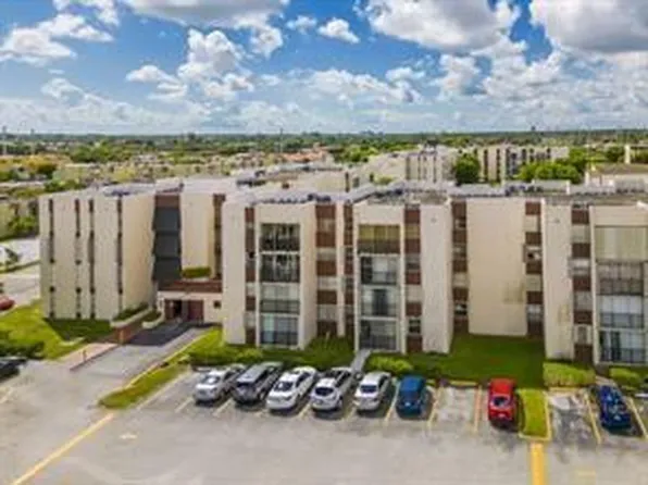 9431 SW 4th Street #301, Miami, FL 33174