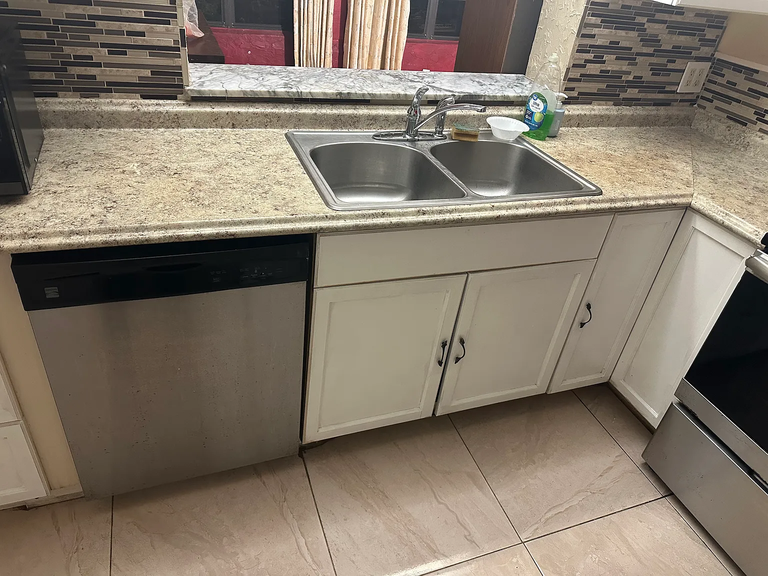 4 bed, 1772 sqft, $2,700 — Photo 4
