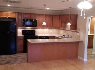 429 Broadway STE 3, Highland, IL