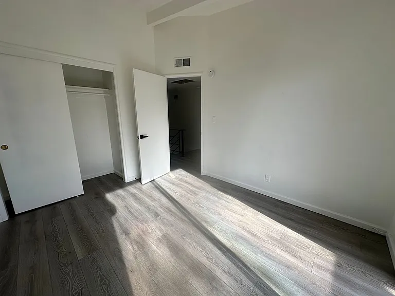3236 - Khoury and Daoudi Brothers LLC — Photo 17