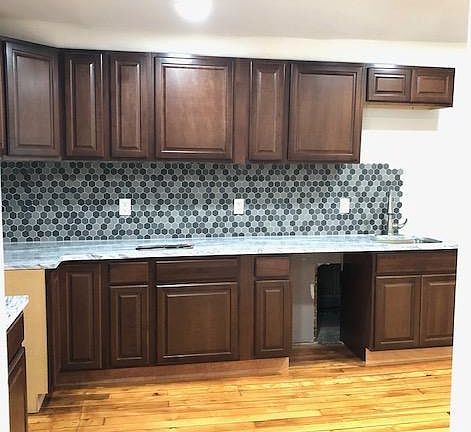 2nd image of 138 Doyle Ave #3