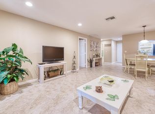223 Lake Dora Dr, West Palm Beach, FL 33411