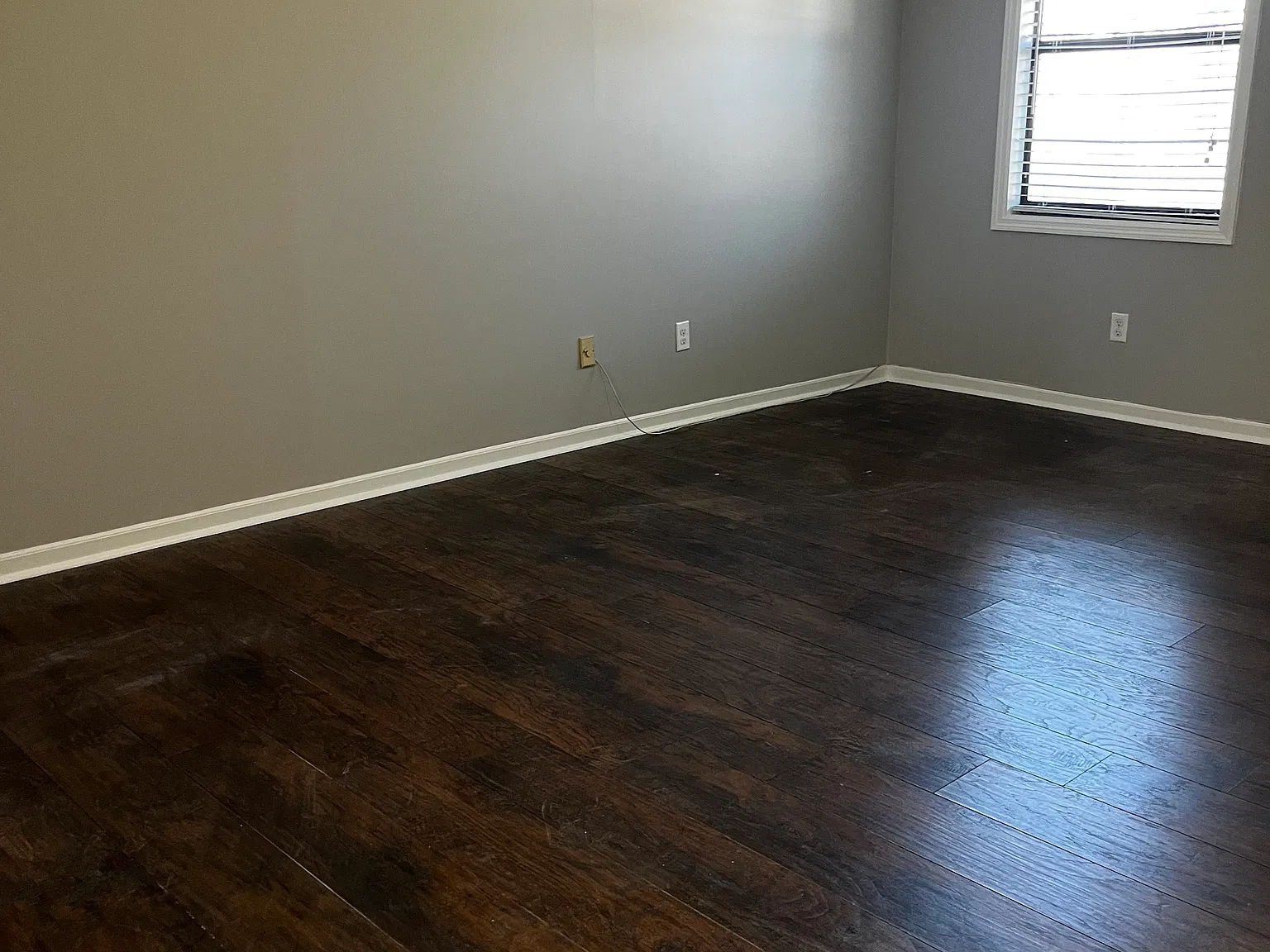 2 bed, 850 sqft, $1,200 — Photo 2