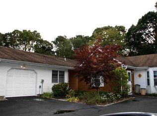 135 Revere Dr, Sayville, NY 11782