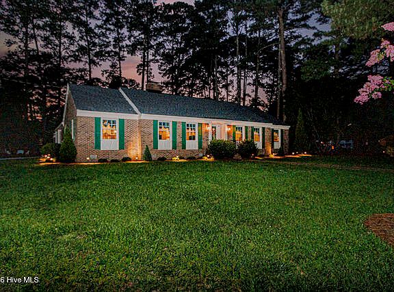 3rd image of 408 Fairfield Drive