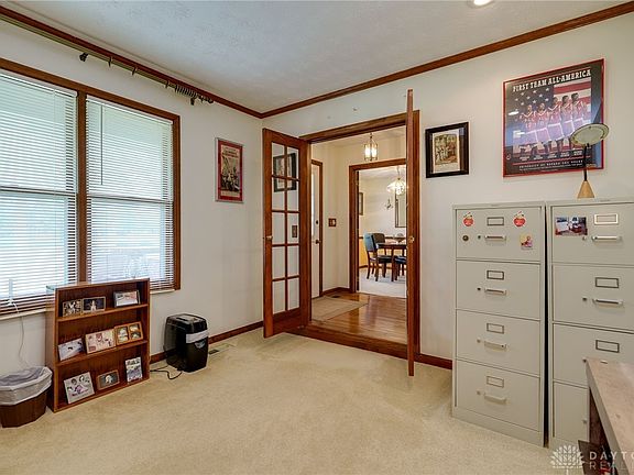 5th image of 933 Oak Lea Dr
