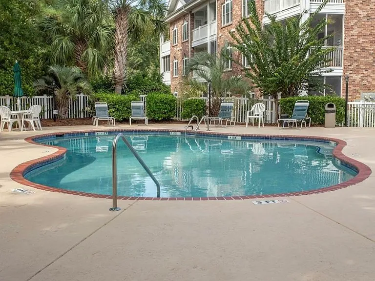 670 Riverwalk Dr #204 — Photo 22