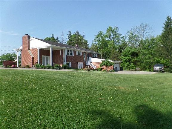 3rd image of 5974 Countryhills Dr