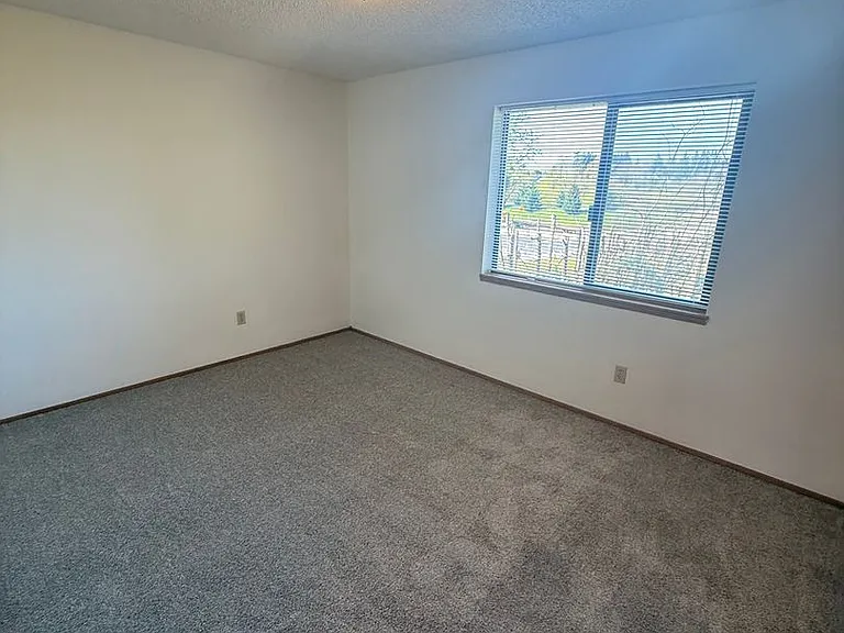 CCH5114--Apple Knoll Townhomes — Photo 8