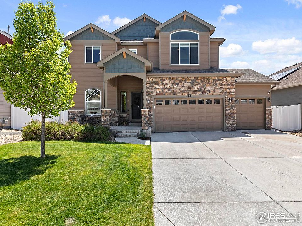 1st image of 862 Shirttail Peak Dr
