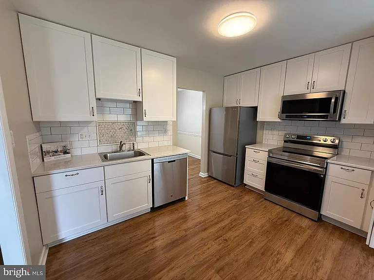 12457 Andover Ct — Photo 11