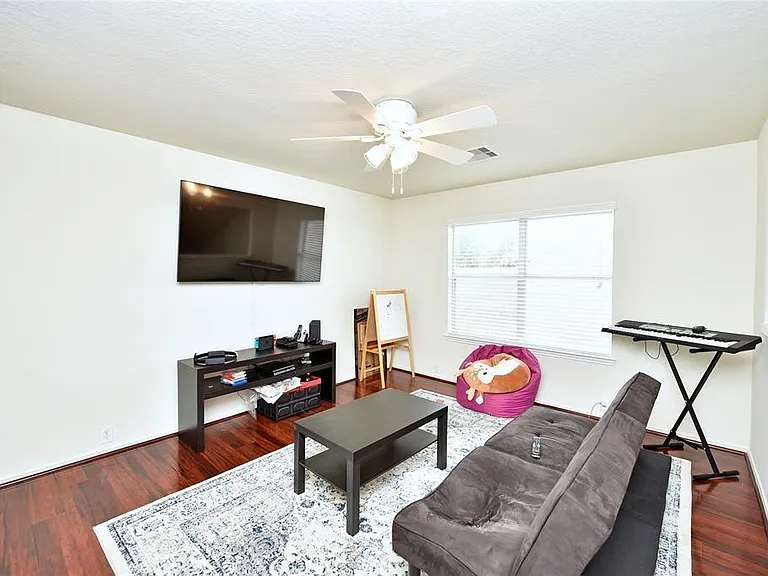 7215 Ravenswood — Photo 19