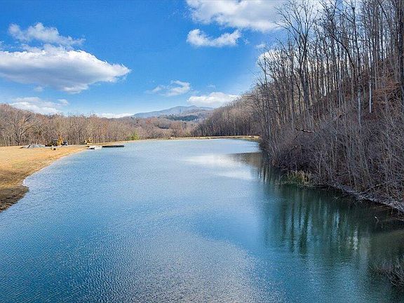 12th image of this home