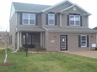 800 Fawn Creek Dr, Evansville, IN 47712