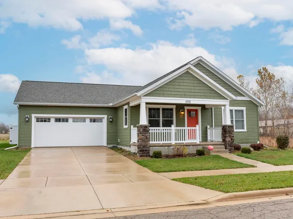 698 Bungalow Dr, Nappanee, IN 46550