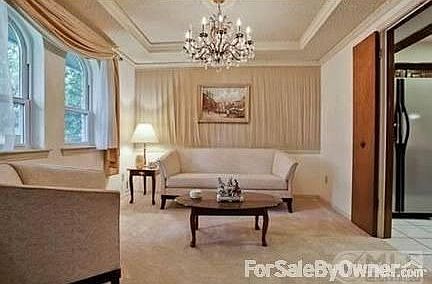 Formal living
