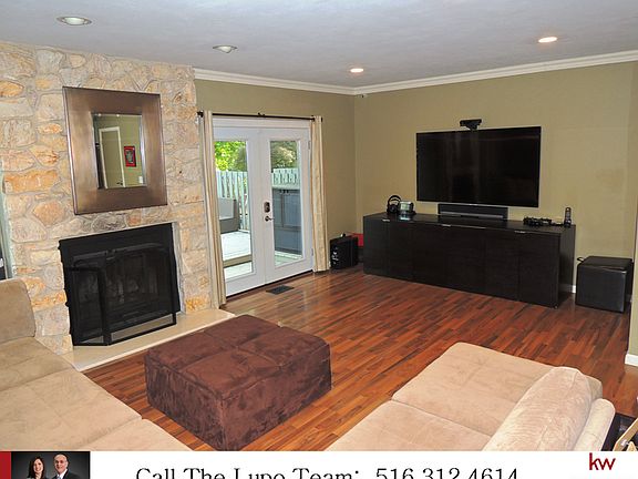 3rd image of 252 Hamlet Dr