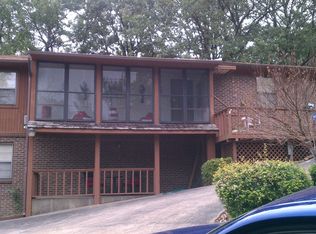 214 Valley View Dr, N Little Rock, AR 72118