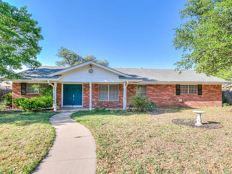 2708 Canyon Creek Dr — Photo 4