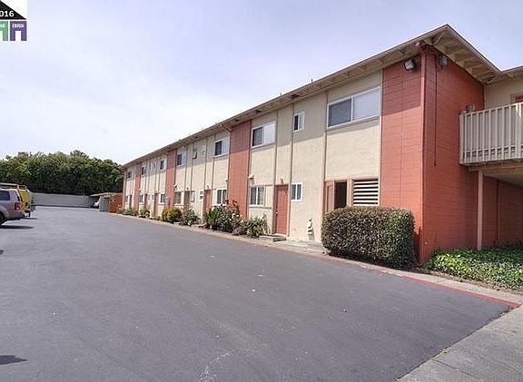 3rd image of 27505 Tampa Ave