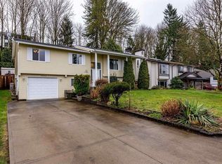 35064 Laburnum Ave, Abbotsford, BC V2S 5M7