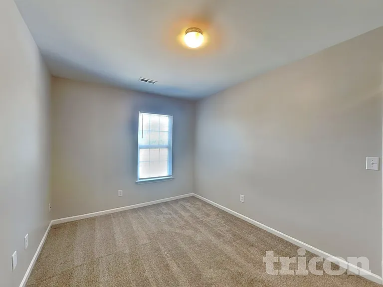 120 Honeywood Ave — Photo 12