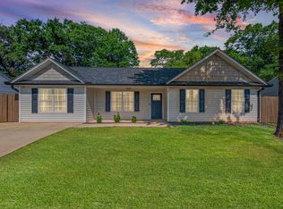 728 Cannonsburg Dr, Duncan, SC 29334