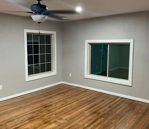 2nd image of 443 W Wildwood