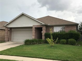 3208 Florian Ln, Fort Worth, TX 76108