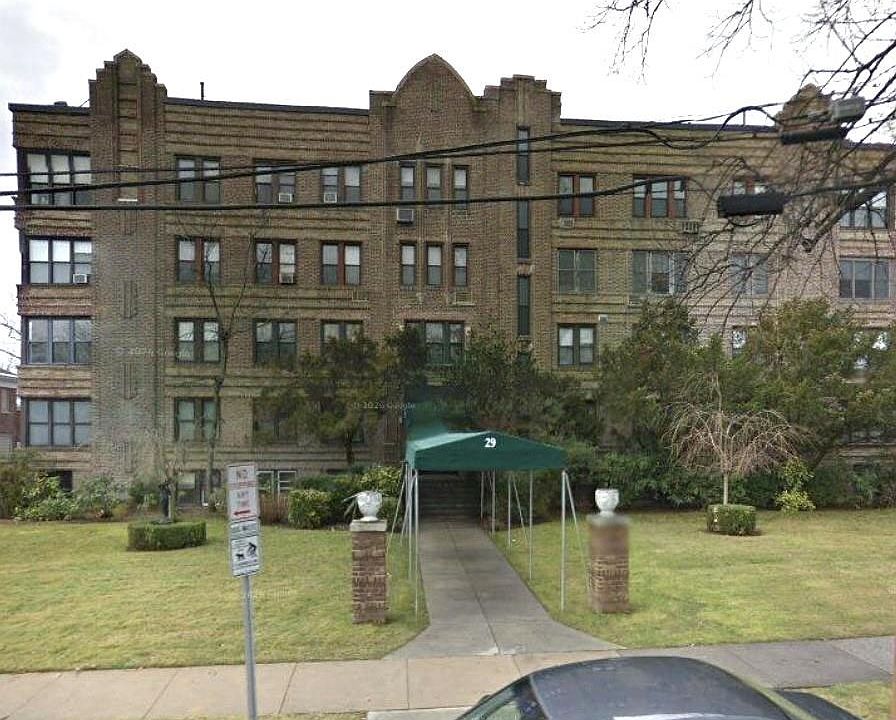 1st image of 29 Woodmere Boulevard #2B