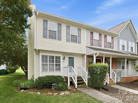 2nd image of 8237 Circle Tree Ln