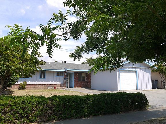 2nd image of 4252 N Woodson Ave