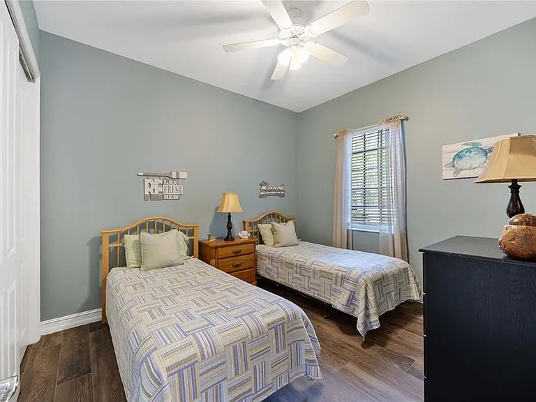 8902 Shenendoah Cir — Photo 17
