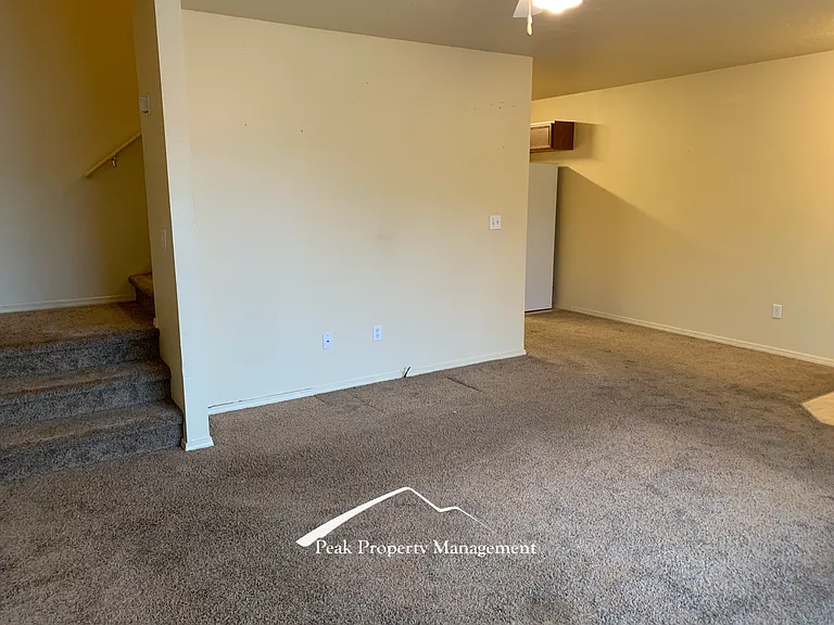 106 Hunter Ct #102 — Photo 7